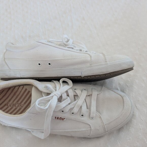 Taos White Canvas Sneakers Size 11 - Picture 3 of 3